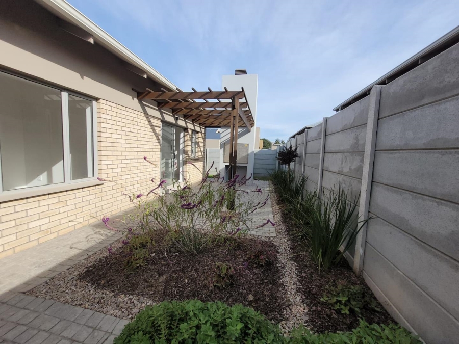 3 Bedroom Property for Sale in Mooikloof Country Estate Western Cape